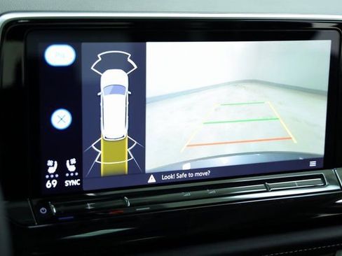 New 2026 Volkswagen Atlas SE FWD image 20