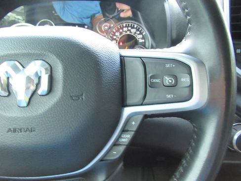 Used 2022 RAM 1500 Big Horn AWD/4WD image 24