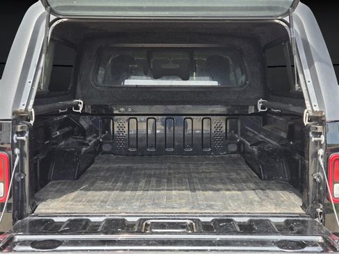 Used 2021 Jeep Gladiator Rubicon AWD/4WD image 7
