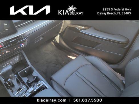 New 2025 Kia K5 EX image 12