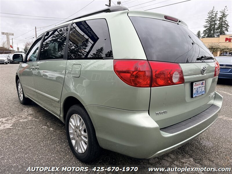 Used 2008 Toyota Sienna LE w/ Towing Prep Pkg AWD/4WD image 5