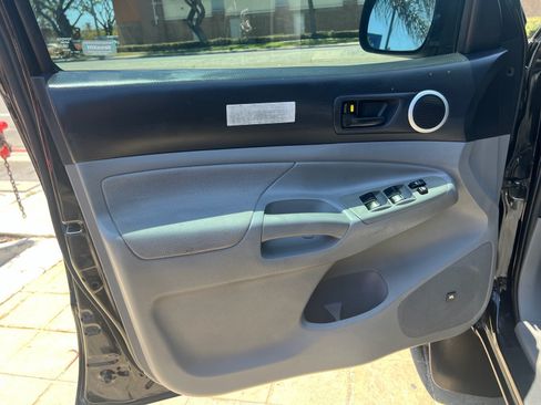 Used 2011 Toyota Tacoma PreRunner w/ TRD Off-Road Pkg w/JBL Audio RWD image 13