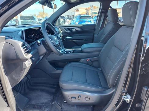 New 2026 Chevrolet Traverse LT w/ LPO, Floor Liner Package image 5