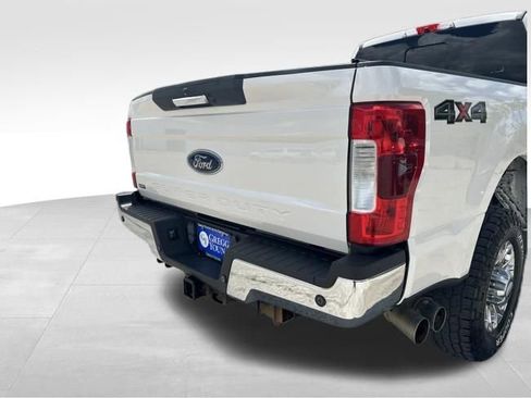 Used 2017 Ford F250 Lariat AWD/4WD image 14