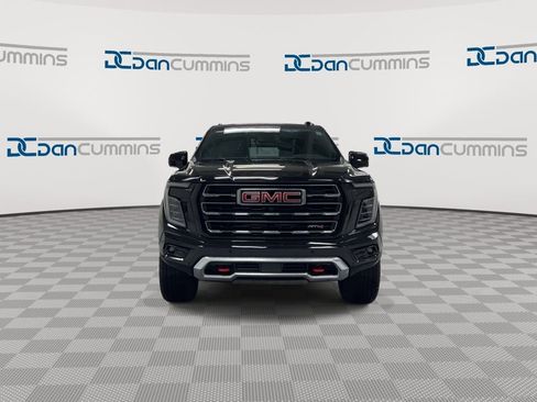 Used 2026 GMC Yukon AT4 w/ AT4 Preferred Package AWD/4WD image 3