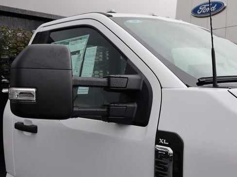 New 2026 Ford F550 4x4 Regular Cab Super Duty image 18