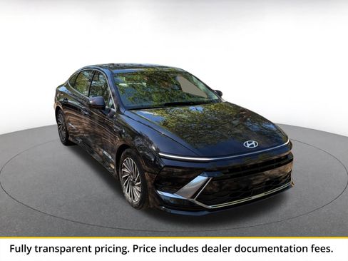 Used 2025 Hyundai Sonata SEL FWD image 1