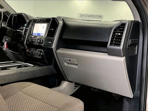 Used 2020 Ford F150 XLT w/ Equipment Group 302A Luxury AWD/4WD image 24