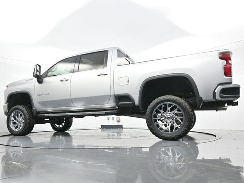 Used 2020 Chevrolet Silverado 2500 High Country w/ Z71 Off-Road Package AWD/4WD image 50