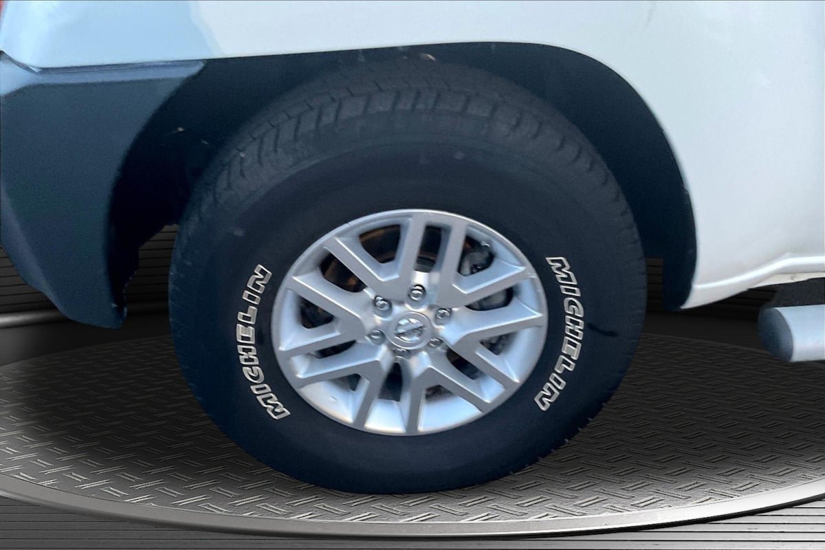 Used 2015 Nissan Xterra S RWD image 30