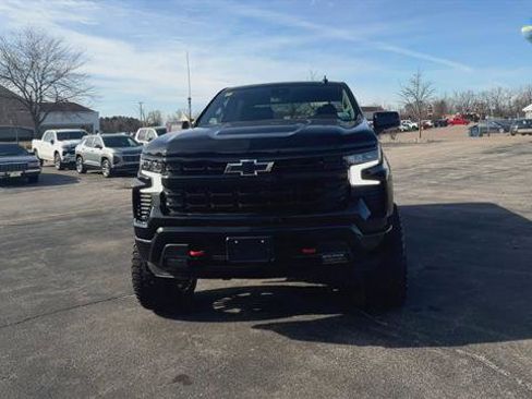Used 2024 Chevrolet Silverado 1500 RST w/ Redline Edition AWD/4WD image 7