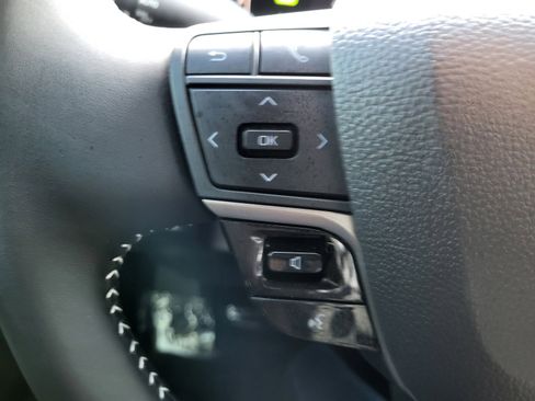 Used 2026 Toyota Camry SE w/ Multimedia Upgrade Package image 26