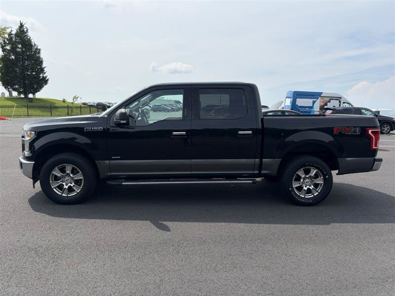 Used 2017 Ford F150 XLT w/ Equipment Group 302A Luxury AWD/4WD image 5