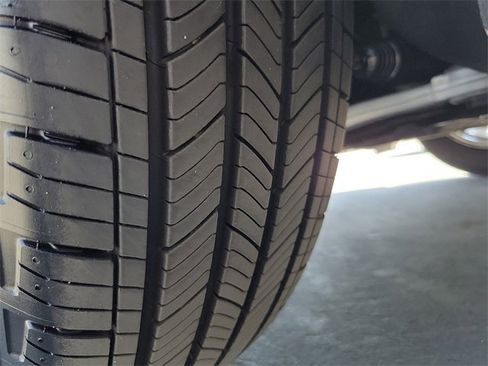 Used 2025 Ford Escape Active image 24