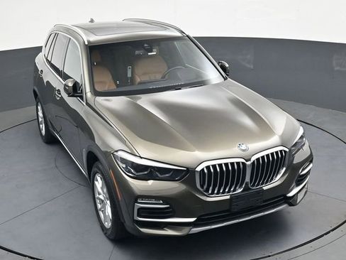 Used 2021 BMW X5 xDrive40i w/ Premium Package AWD/4WD image 28