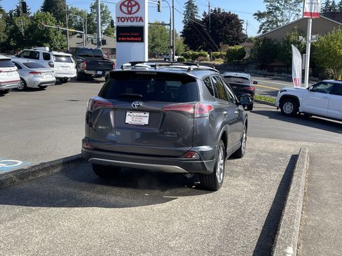 Used 2018 Toyota RAV4 Limited w/ Advanced Technology Package AWD/4WD image 6