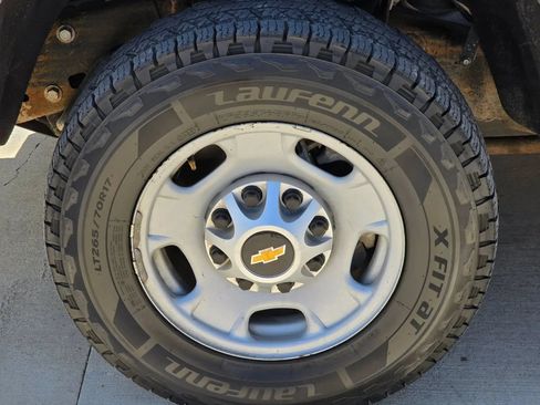 Used 2018 Chevrolet Silverado 2500 W/T AWD/4WD image 31