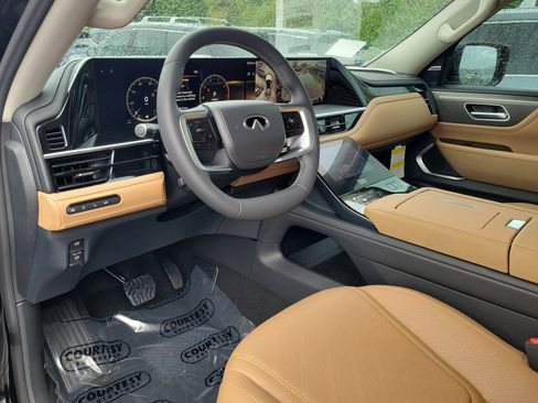 New 2026 INFINITI QX80 Luxe w/ Cargo Package RWD image 18