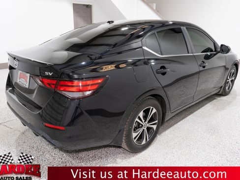 Used 2020 Nissan Sentra SV image 5