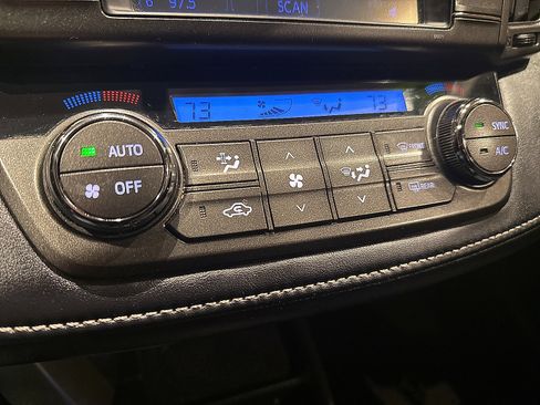 Used 2013 Toyota RAV4 XLE image 35