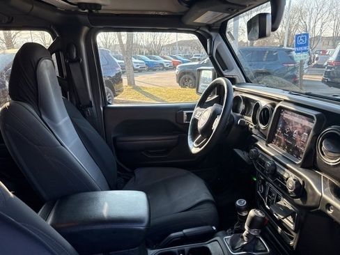Used 2022 Jeep Wrangler Unlimited Sport image 14