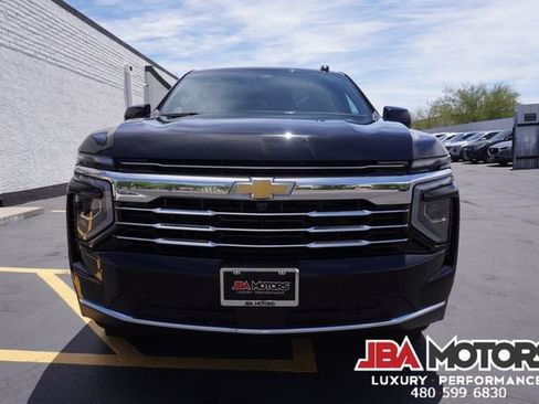 Used 2025 Chevrolet Suburban LT RWD image 43