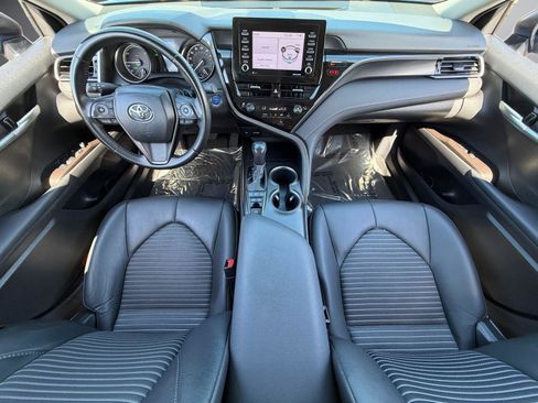 Used 2024 Toyota Camry SE w/ Convenience Package image 12