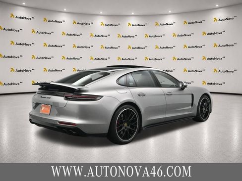 Used 2019 Porsche Panamera GTS AWD/4WD image 9