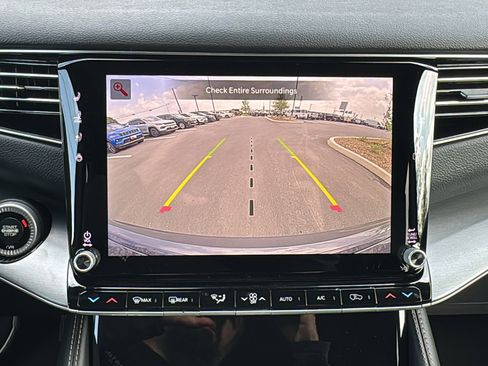 New 2026 Jeep Grand Wagoneer L 2WD image 24