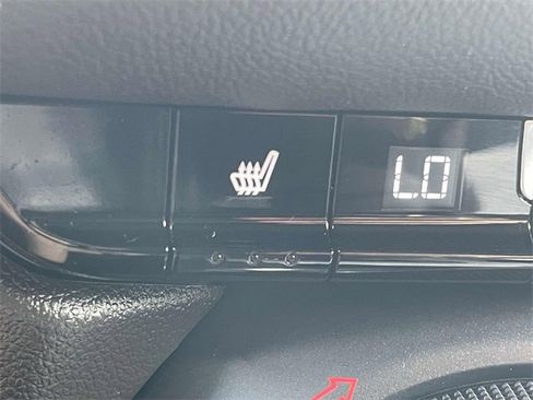 Used 2022 Chevrolet Blazer LT image 11