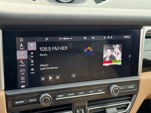 Used 2021 Porsche Macan image 29