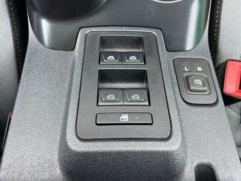 Used 2024 Ford Bronco Big Bend image 31