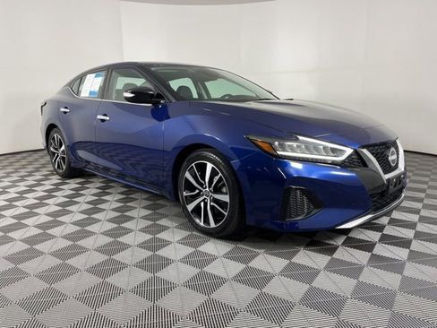 Used 2023 Nissan Maxima SV w/ Floor Mat Group image 2