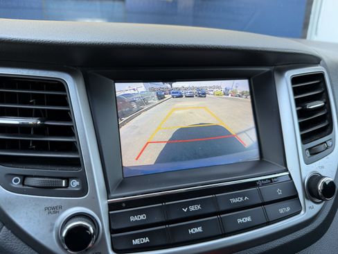 Used 2018 Hyundai Tucson SEL FWD image 19