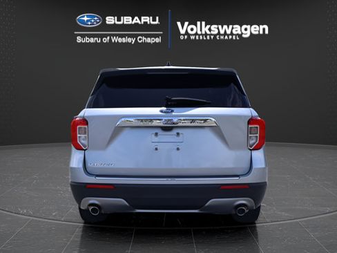 Used 2023 Ford Explorer Limited w/ Limited Technology Package RWD image 7