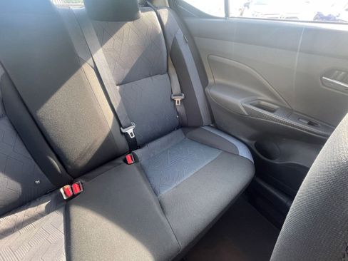 Used 2025 Nissan Versa SV image 35