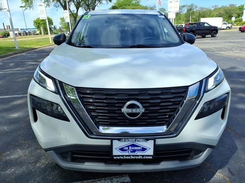 Used 2023 Nissan Rogue S AWD/4WD image 2