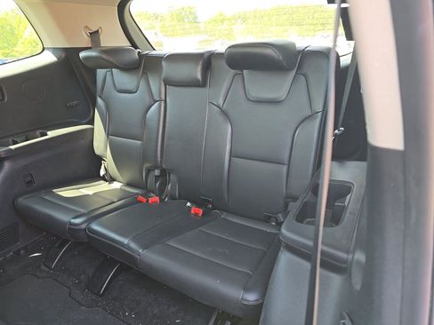 Used 2020 Kia Telluride LX FWD image 13