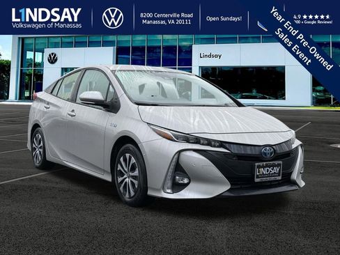 Used 2021 Toyota Prius Prime Limited image 1