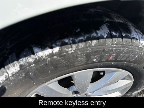 Used 2018 Volkswagen Beetle 2.0T S image 10