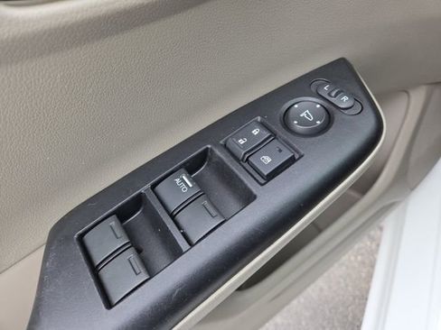 Used 2015 Honda Civic SE image 6