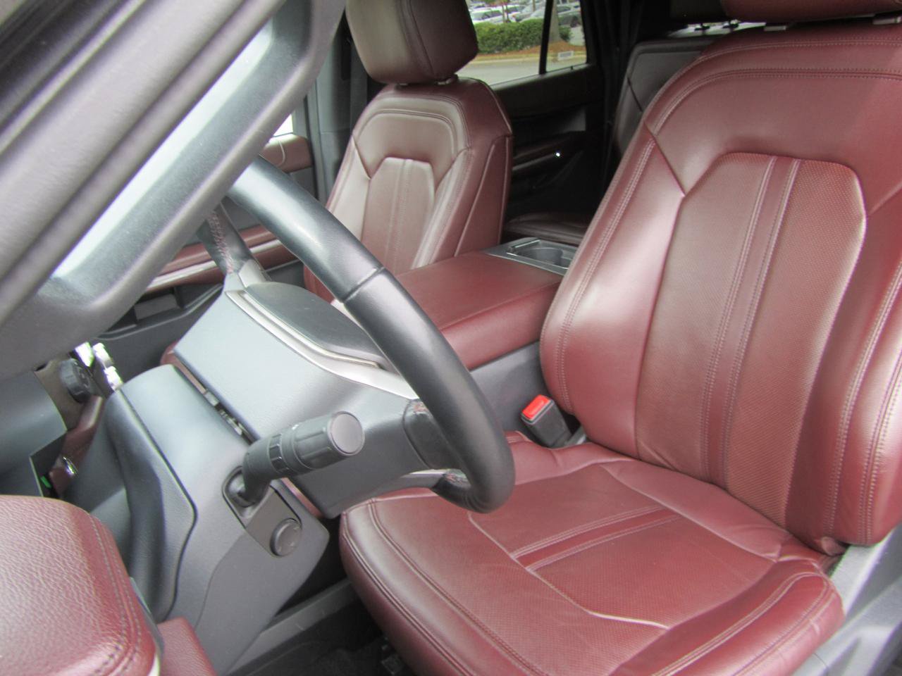 Used 2023 Ford Expedition Max Limited AWD/4WD image 19