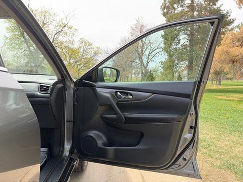 Used 2020 Nissan Rogue S w/ Special Edition Package image 16