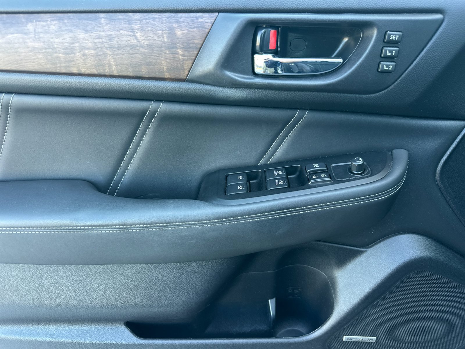 Used 2018 Subaru Outback 2.5i Limited AWD/4WD image 11
