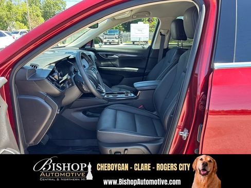 Used 2023 Buick Envision Essence AWD/4WD image 19