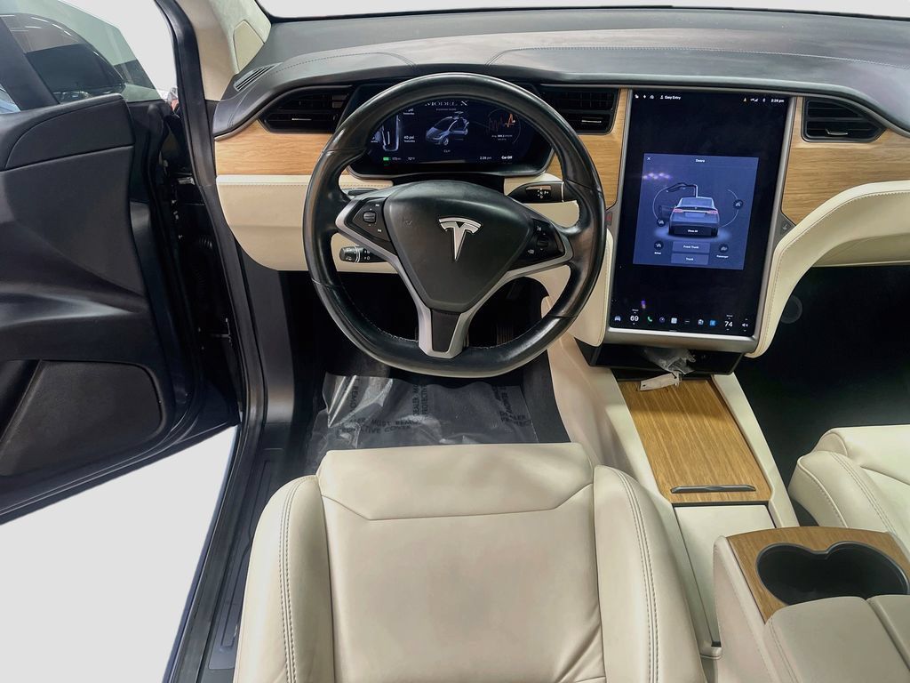 Used 2019 Tesla Model X AWD/4WD image 22
