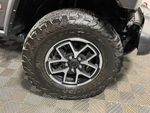 Used 2024 Jeep Wrangler Rubicon w/ Safety Group image 36