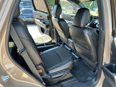 Certified 2023 Nissan Pathfinder Rock Creek image 16
