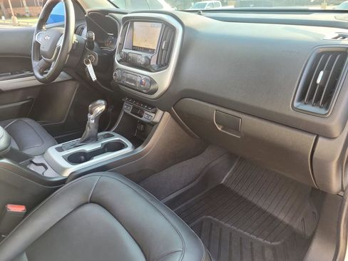 Used 2022 Chevrolet Colorado ZR2 w/ ZR2 Dusk Special Edition AWD/4WD image 9