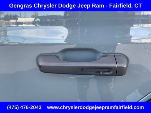 Used 2024 Jeep Wrangler Unlimited w/ Convenience Group AWD/4WD image 34